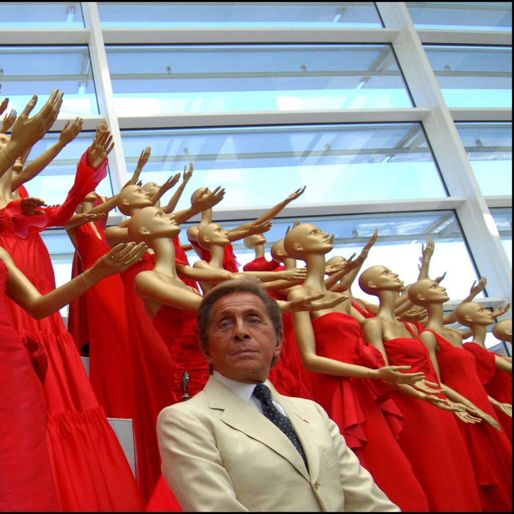 Valentino Red: Το κόκκινο που πέρασε στην αιωνιότητα