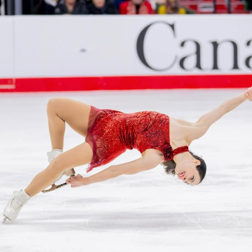 Ο Oscar de la Renta σπάει οριστικά τον πάγο: Τι φόρεσε η Deanna Stellato-Dudek;