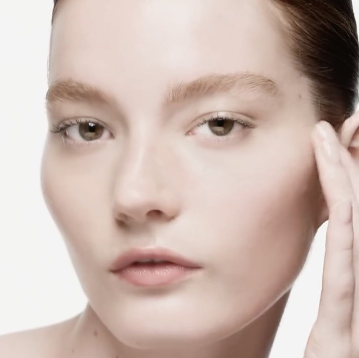 Concealer pen: Ξέρετε να επιλέγετε τη σωστή απόχρωση;