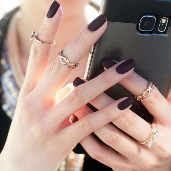 Η νέα τάση στις αισθητικές θεραπείες είναι στα χέρια σας