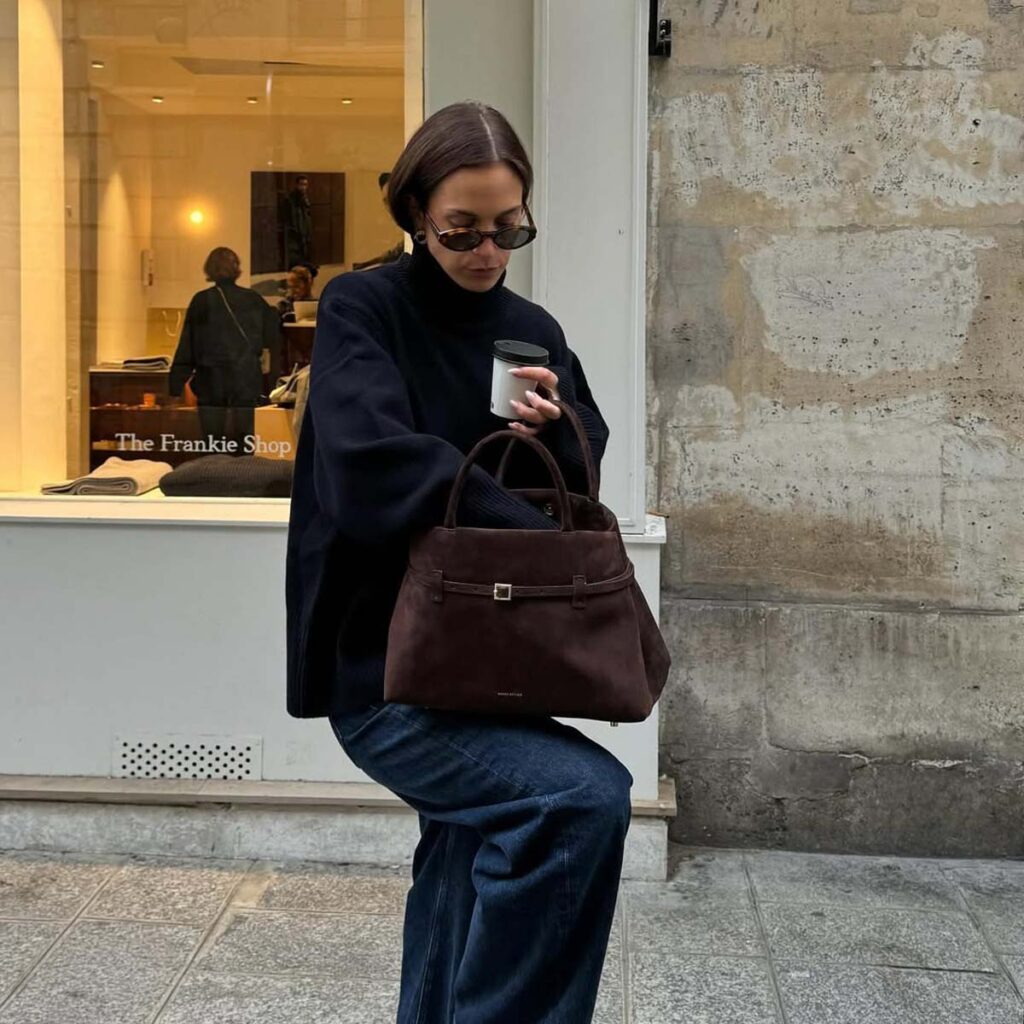 Οι 5 καφέ τσάντες που θα κρατήσετε όλη την άνοιξη (και όχι μόνο)