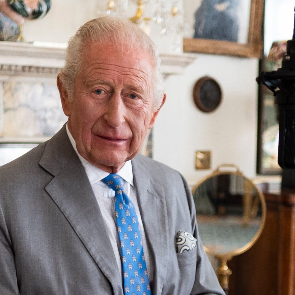 Βασιλιάς Κάρολος: Εμφάνιση-έκπληξη λίγες ώρες μετά τη σύλληψη του Andrew