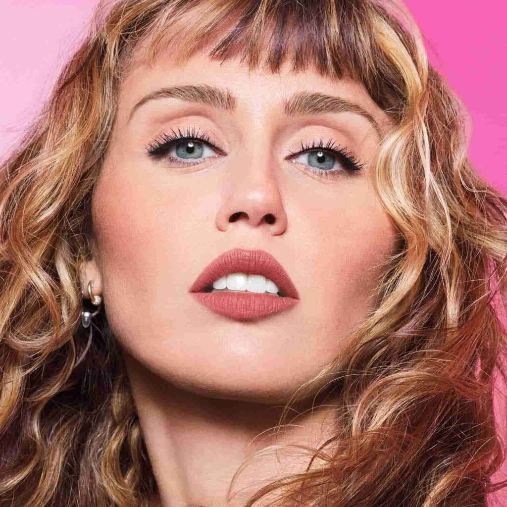 Brand new: 4 ολοκαίνουργια προϊόντα χειλιών ζητούν την προσοχή σας