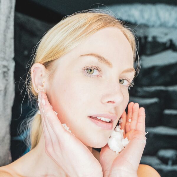 Τα 5 λάθη που κάνετε και σαμποτάρετε  τη νεανική όψη της επιδερμίδας σας