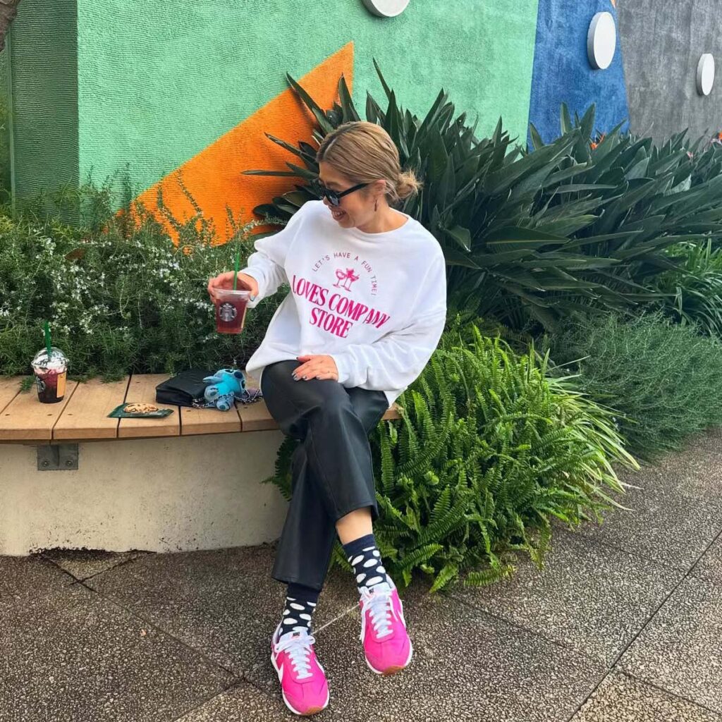 pink-sneakers (3)