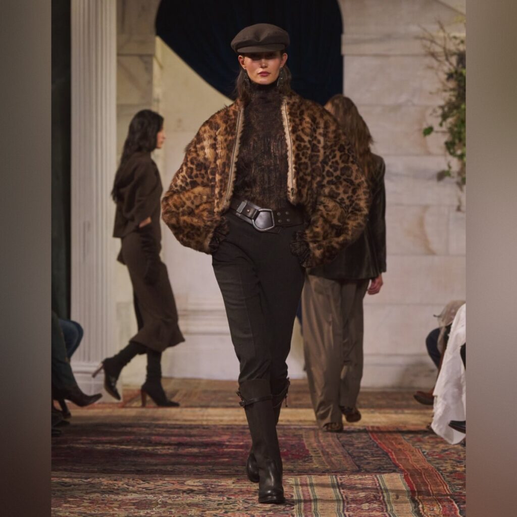 Ralph Lauren fall 2026: Περιπέτεια εποχής σε καφέ τόνους
