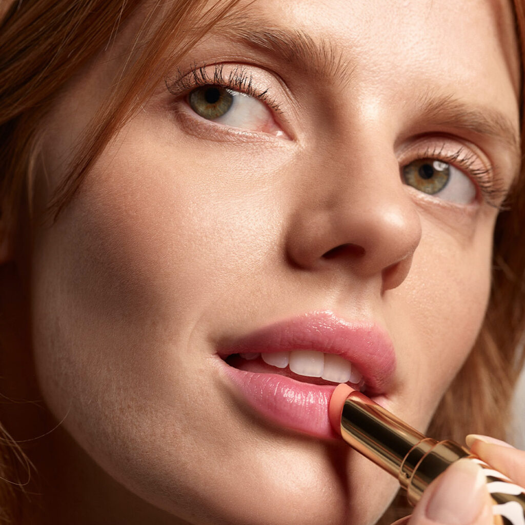 Resting rich face makeup: Η νέα τάση που κάνει το πρόσωπο να φαίνεται ξεκούραστο