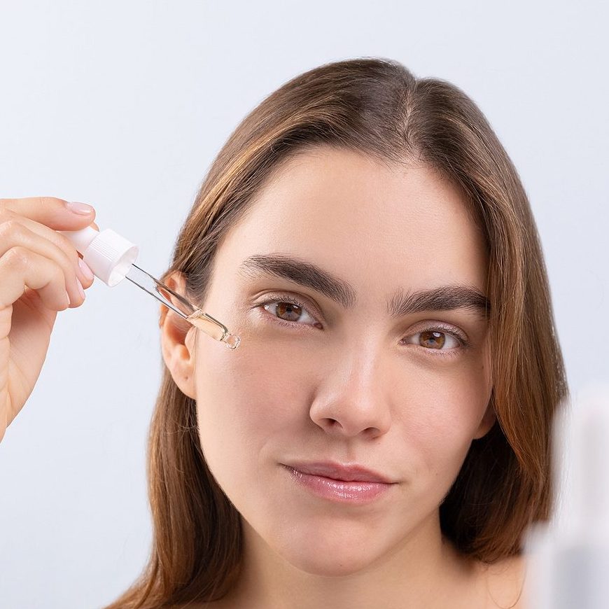 Σαλικυλικό οξύ: Οι 4 καλύτεροι οροί για ακμή και σημάδια