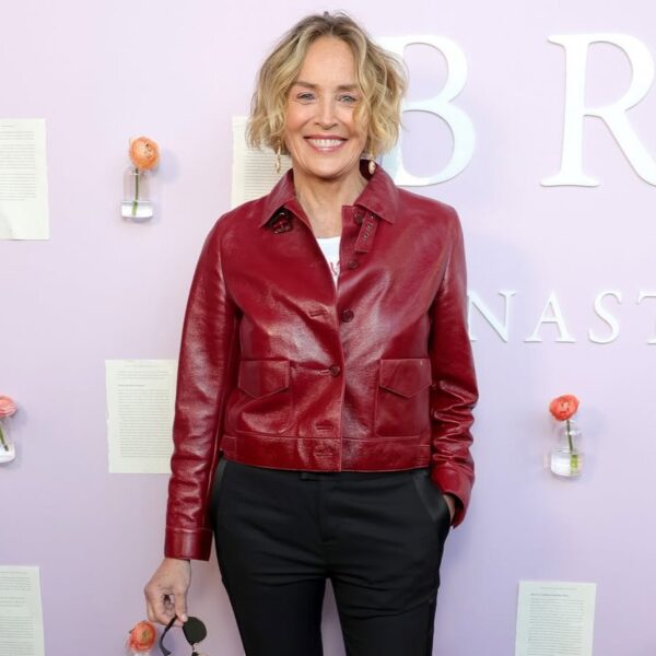 Μακιγιάζ ματιών μετά τα 60: 4 μυστικά που «ανορθώνουν» το βλέμμα