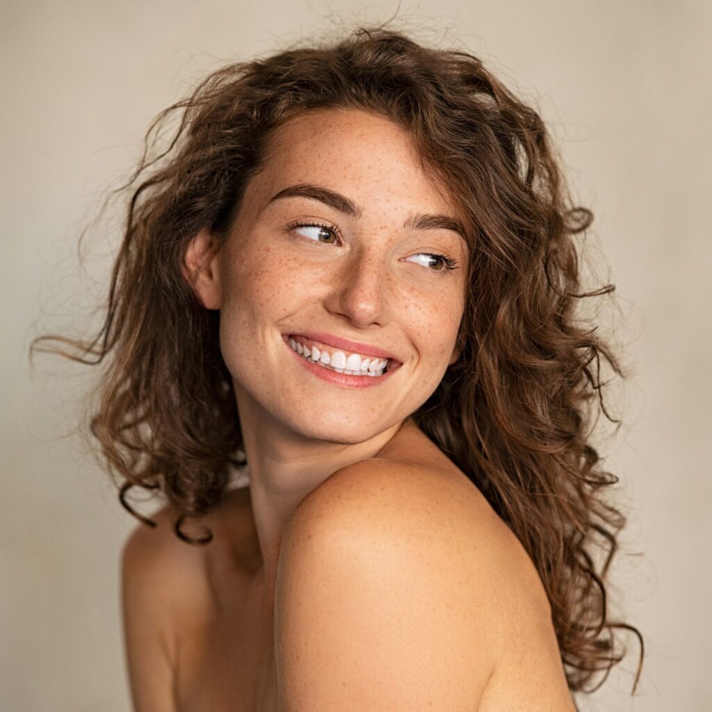 Ξηρή και ώριμη επιδερμίδα: 3 tips για να την καταπραΰνετε