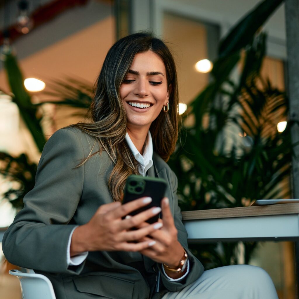 Tι αποφεύγουν οι άνθρωποι με αυτοπεποίθηση στα social media;