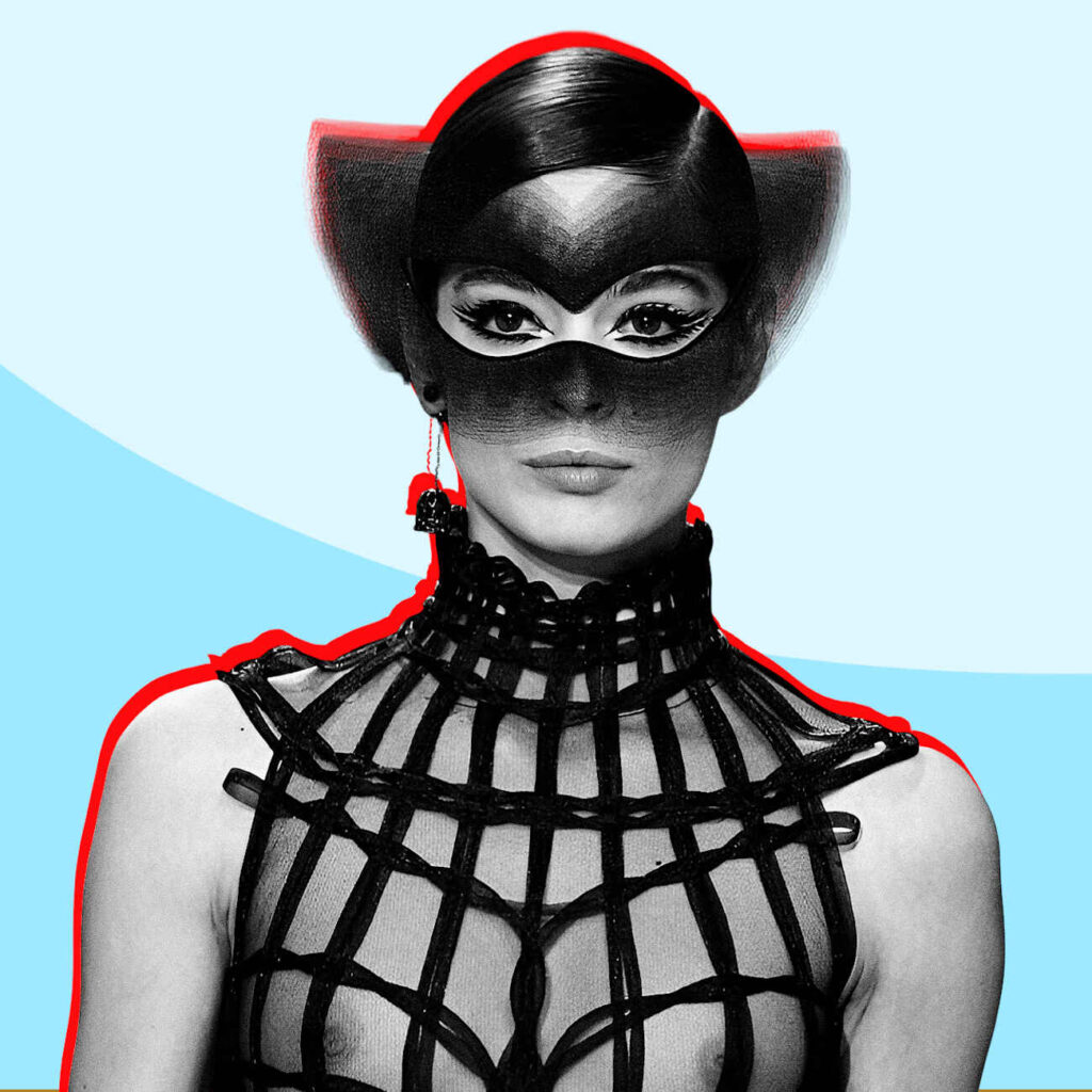 Πίσω από τις μάσκες που δεν πέφτουν ποτέ