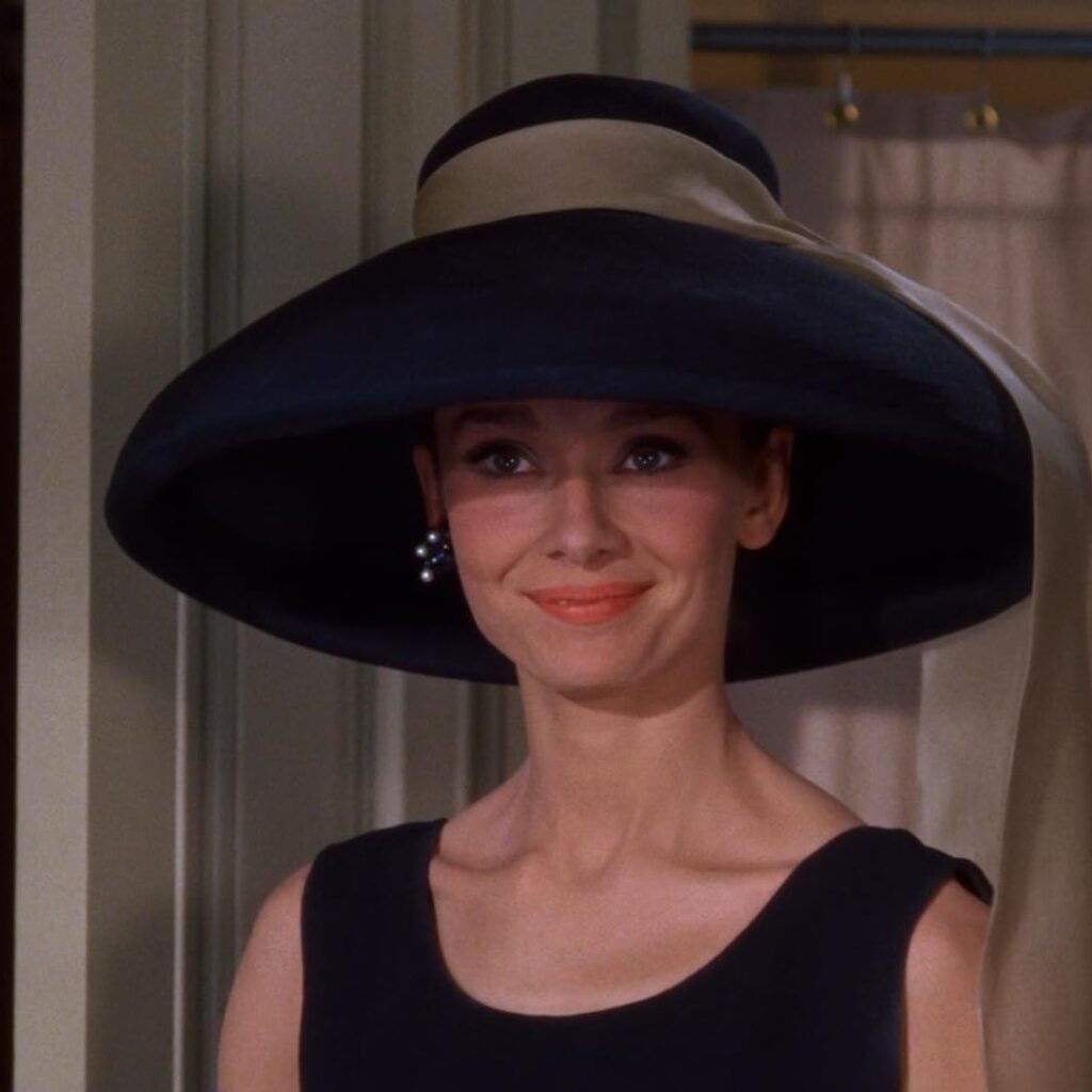 10 άγνωστα στοιχεία για το Breakfast at Tiffany’s που αποκαλύπτουν το παρασκήνιο του θρυλικού φιλμ