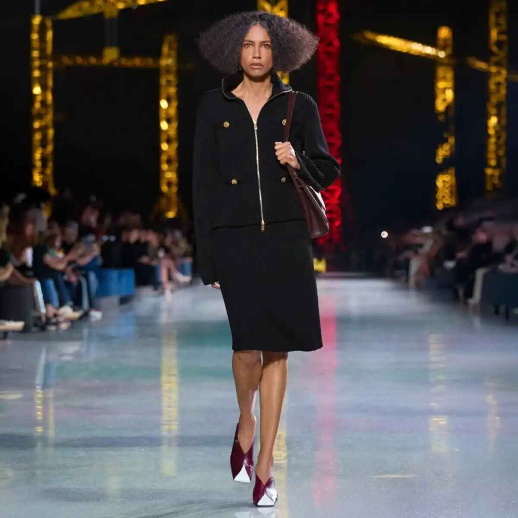 Τι 40, τι 50: Η μόδα αγαπά την ωριμότητα και το runway το απέδειξε