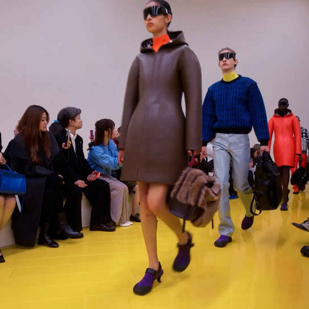 Loewe FW26: Όταν η πολυτέλεια γίνεται παιχνίδι