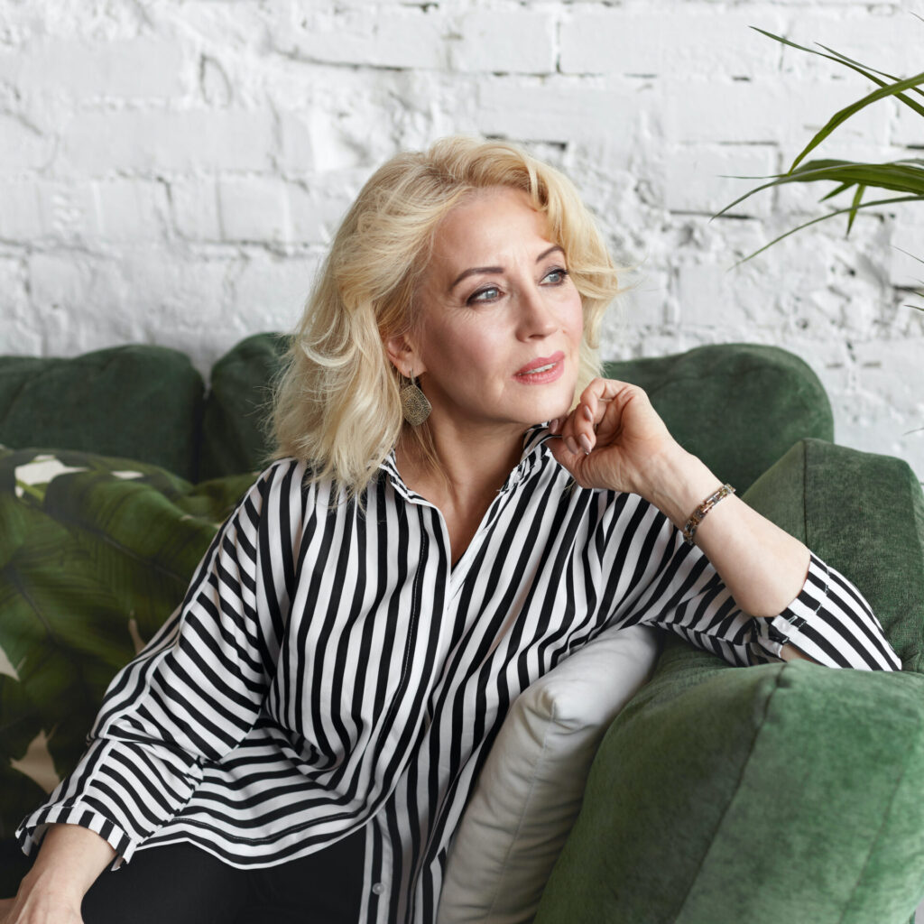 Αντιγηραντική ρουτίνα: Τι να κρατήσετε και τι να αλλάξετε τη φετινή άνοιξη