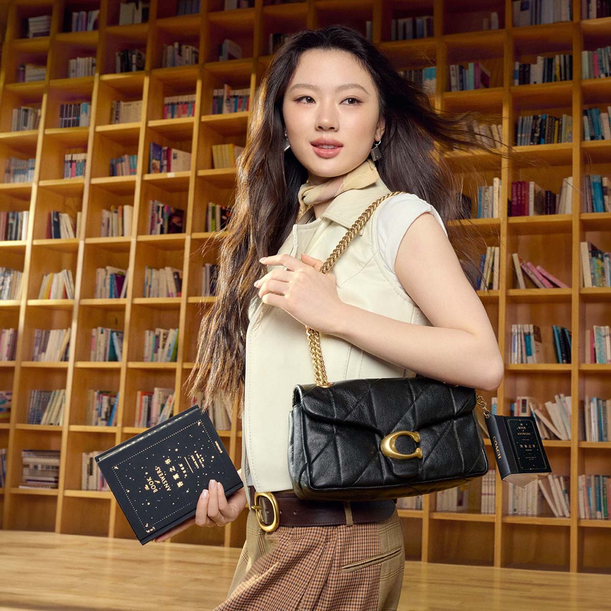 bag-charms-labubu-coach (2)