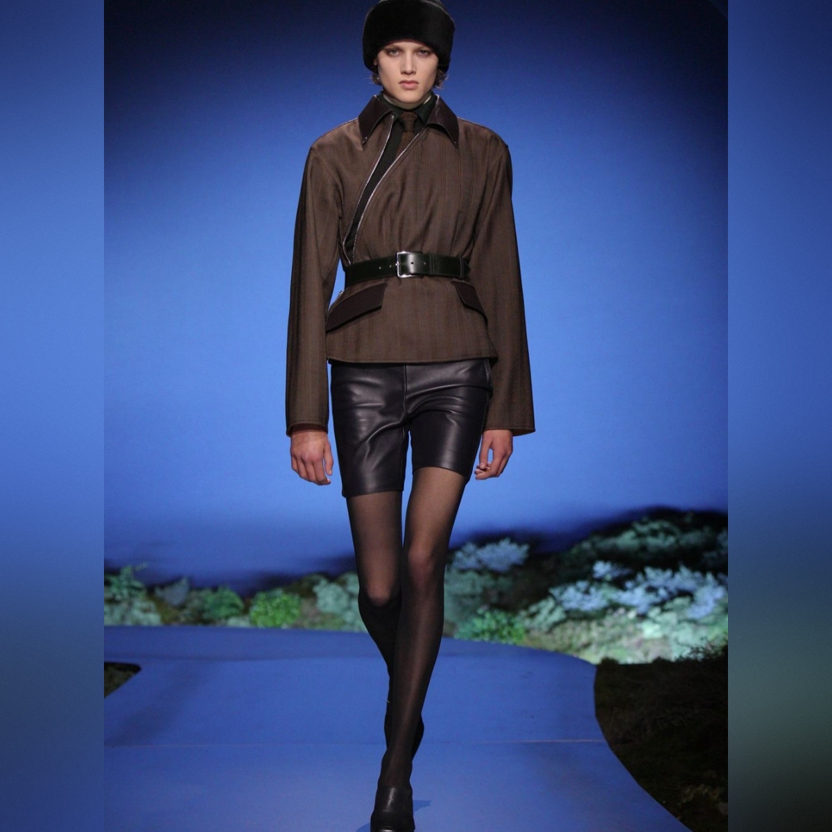 hermes-square-fw26 (4)