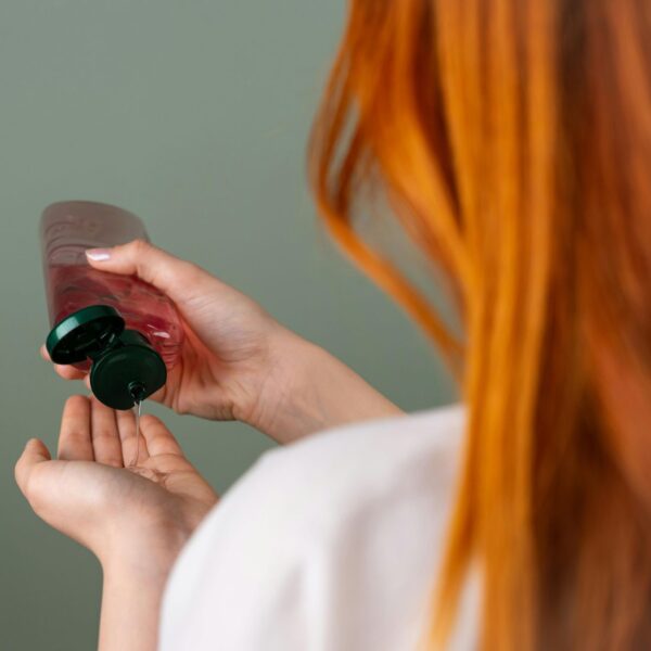 6 απροσδόκητα αντικείμενα που μπορείτε να καθαρίσετε με σαμπουάν