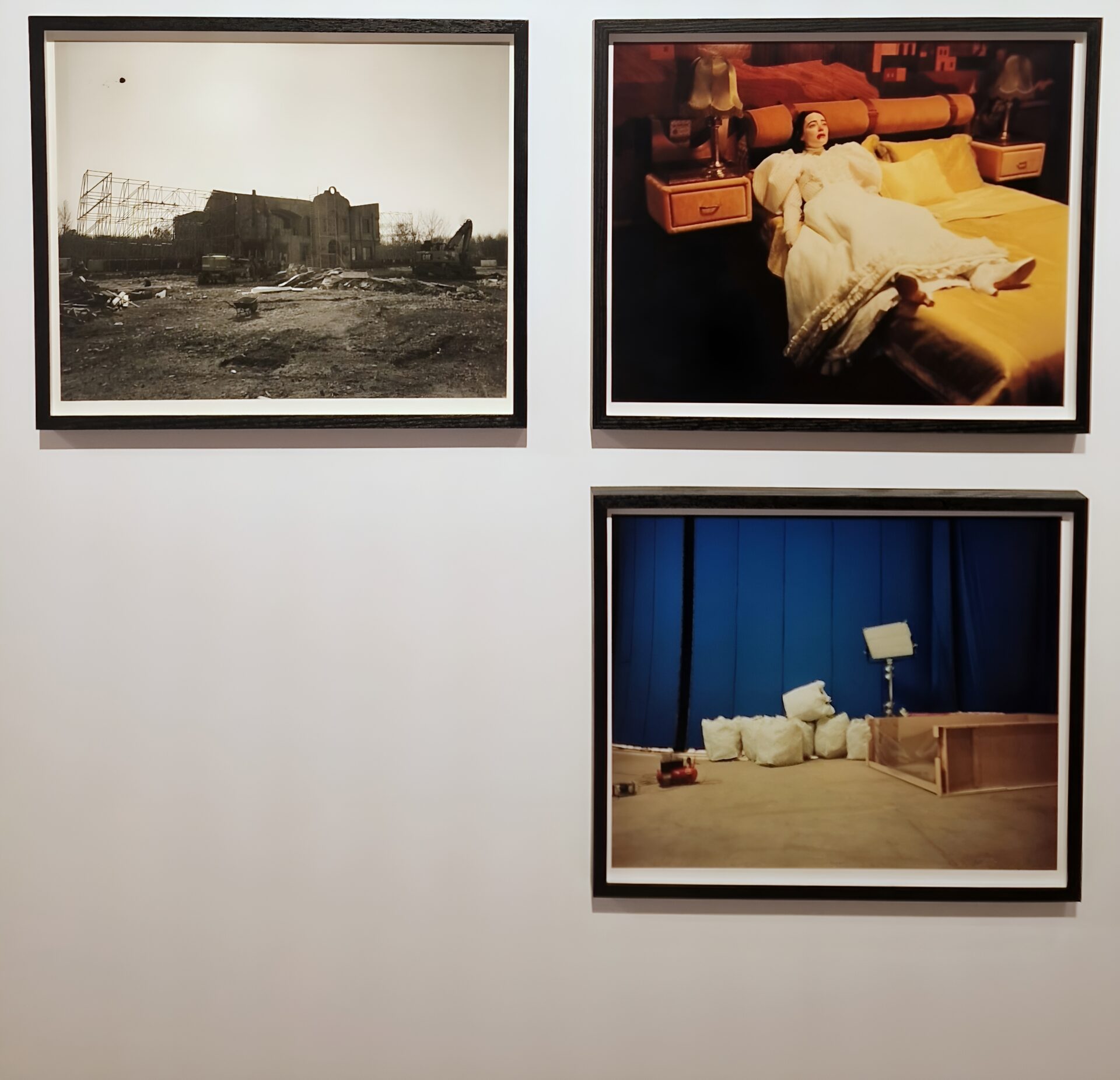 lanthimos-photography-stegi-onassis (1)