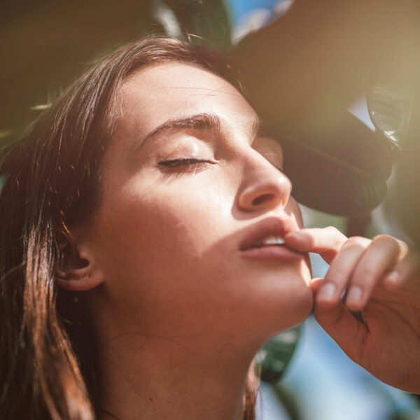 Φυσικό spring makeup look: Πώς θα το πετύχετε βήμα-βήμα