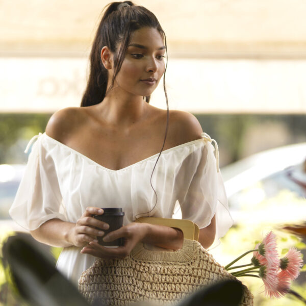 Tinted sunscreen: Η λύση για φυσικό μακιγιάζ