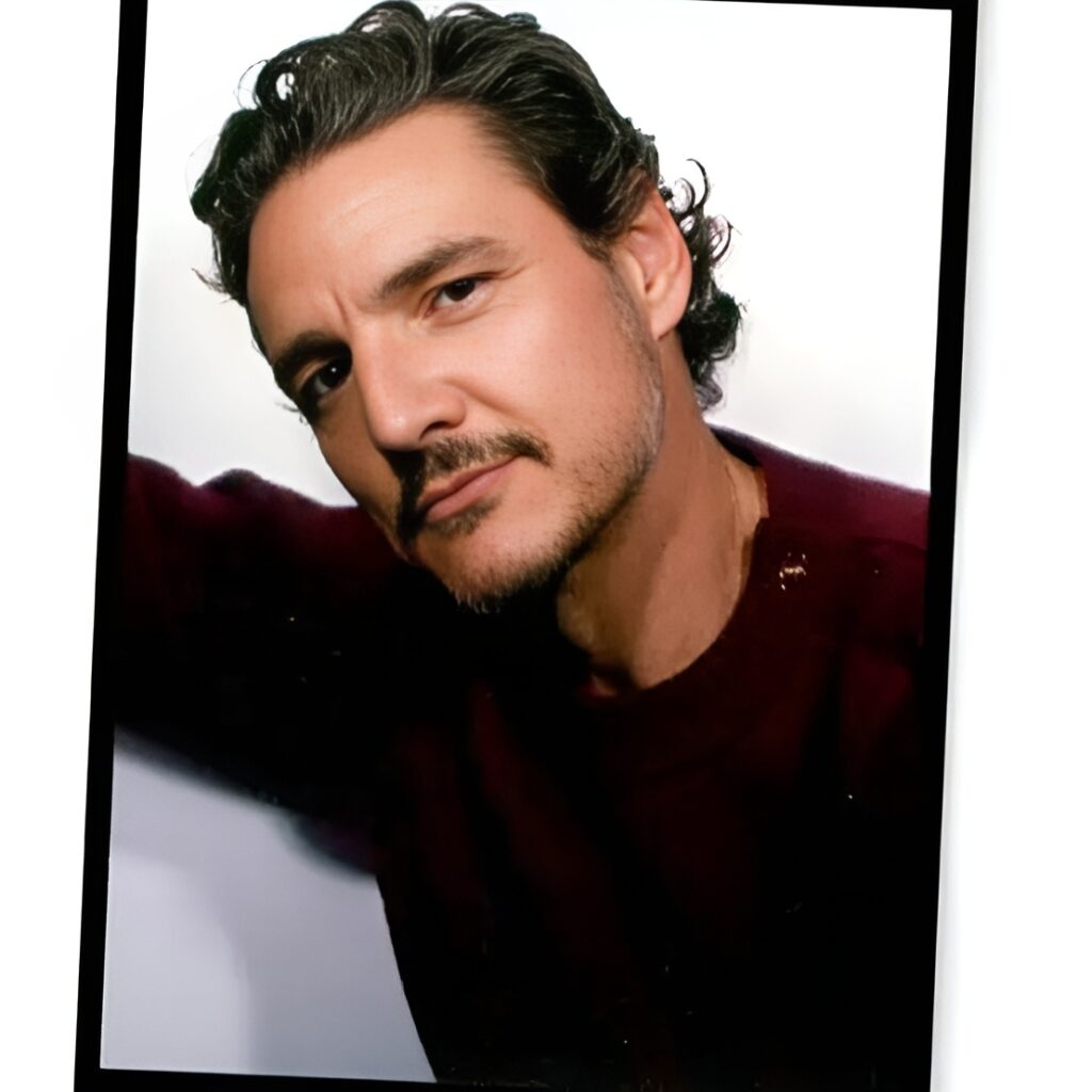 Ο Pedro Pascal φόρεσε και επίσημα τη “φανέλα” Chanel