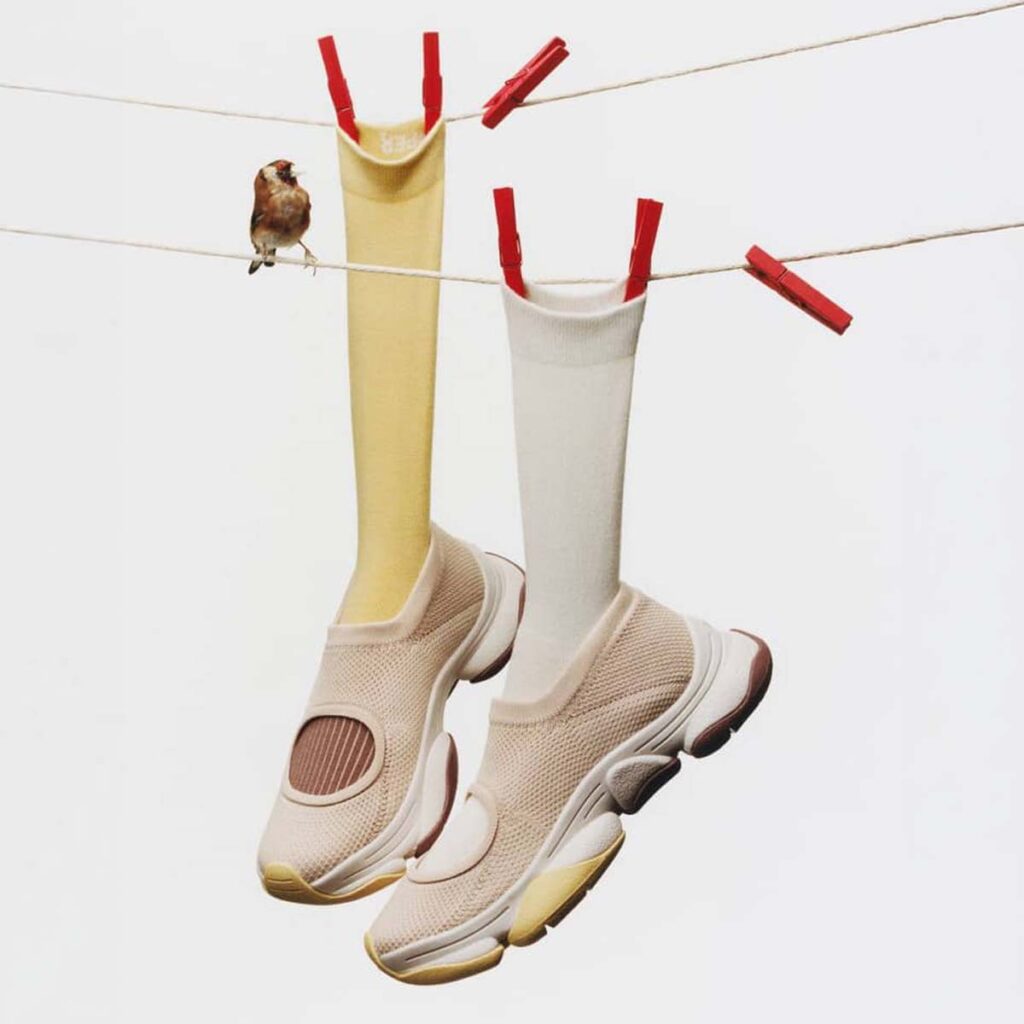 Camper x Issey Miyake: Η επιτυχημένη συνεργασία προχωρά σε νέο κεφάλαιο