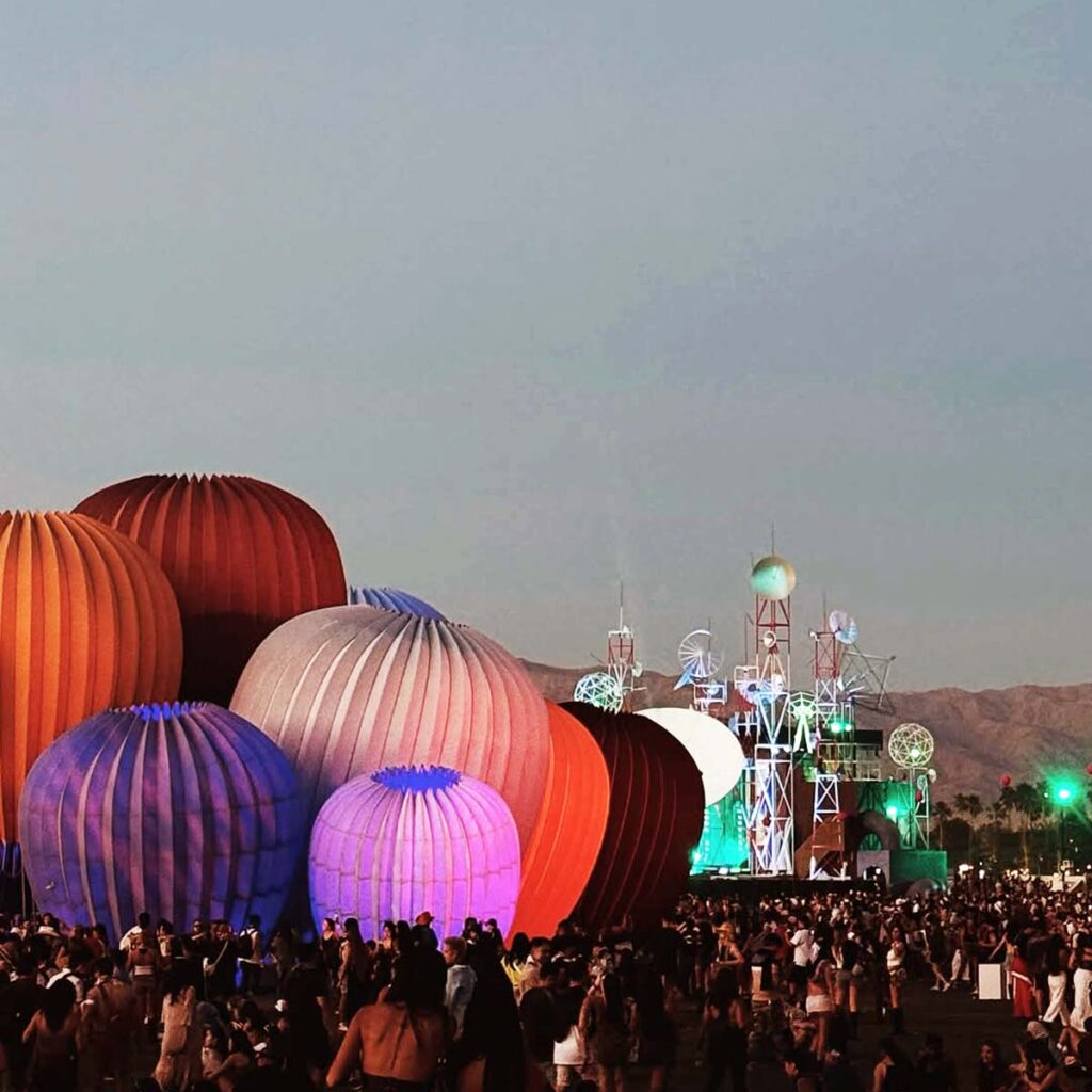 coachella-starry-eyes (1)