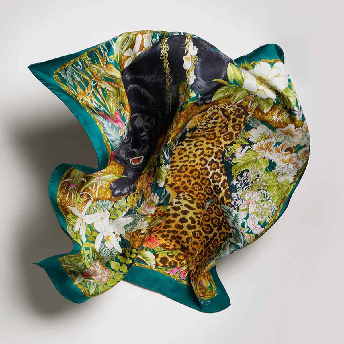 gucci-mantilia-art-of-silk (3)