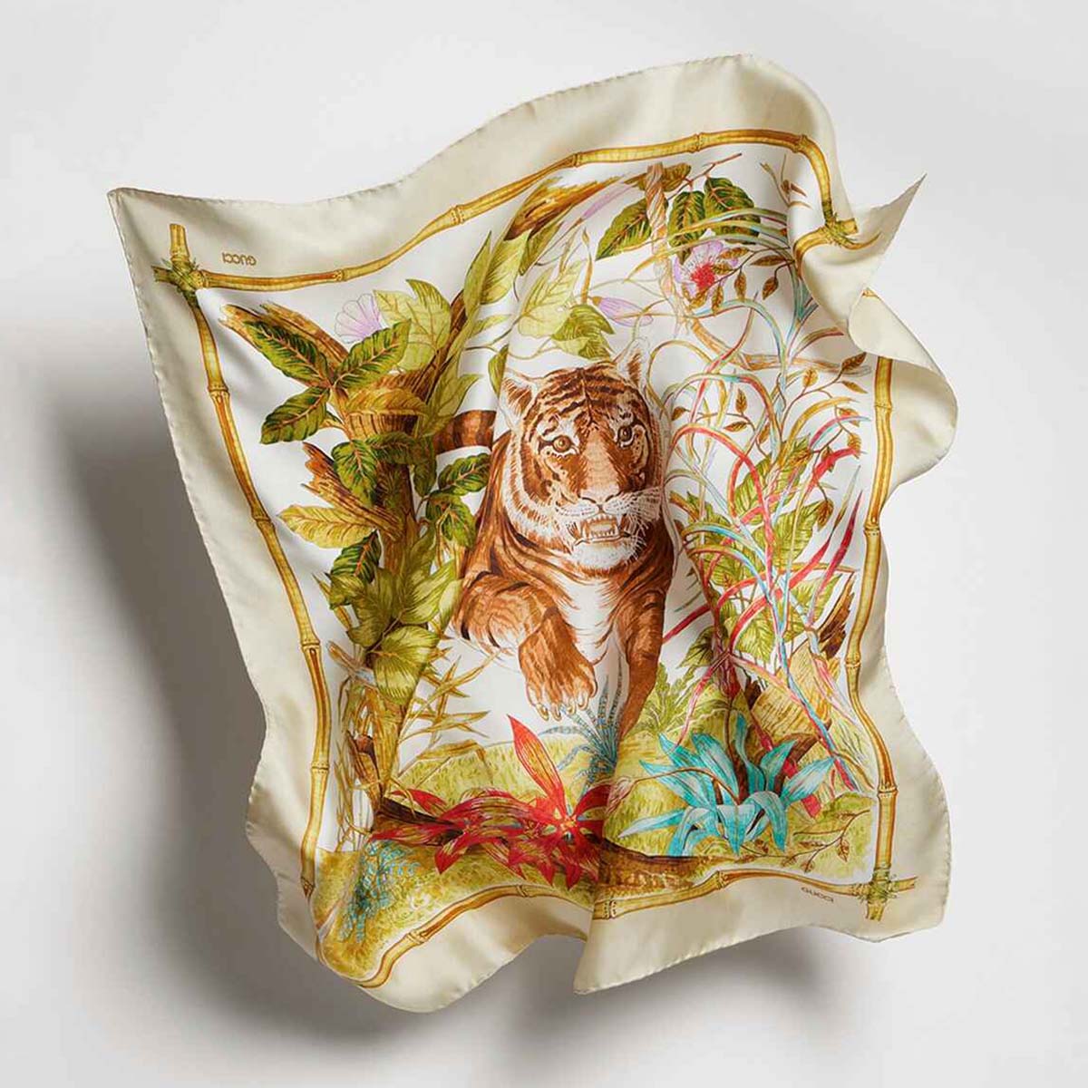 gucci-mantilia-art-of-silk (4)