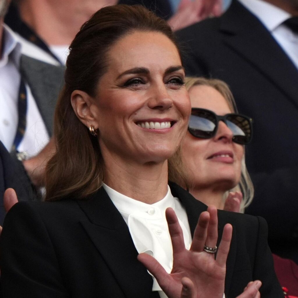 Royal Ascot: Μήπως η Kate Middleton καθόρισε το Χρώμα της Χρονιάς 2026 τρία χρόνια νωρίτερα;