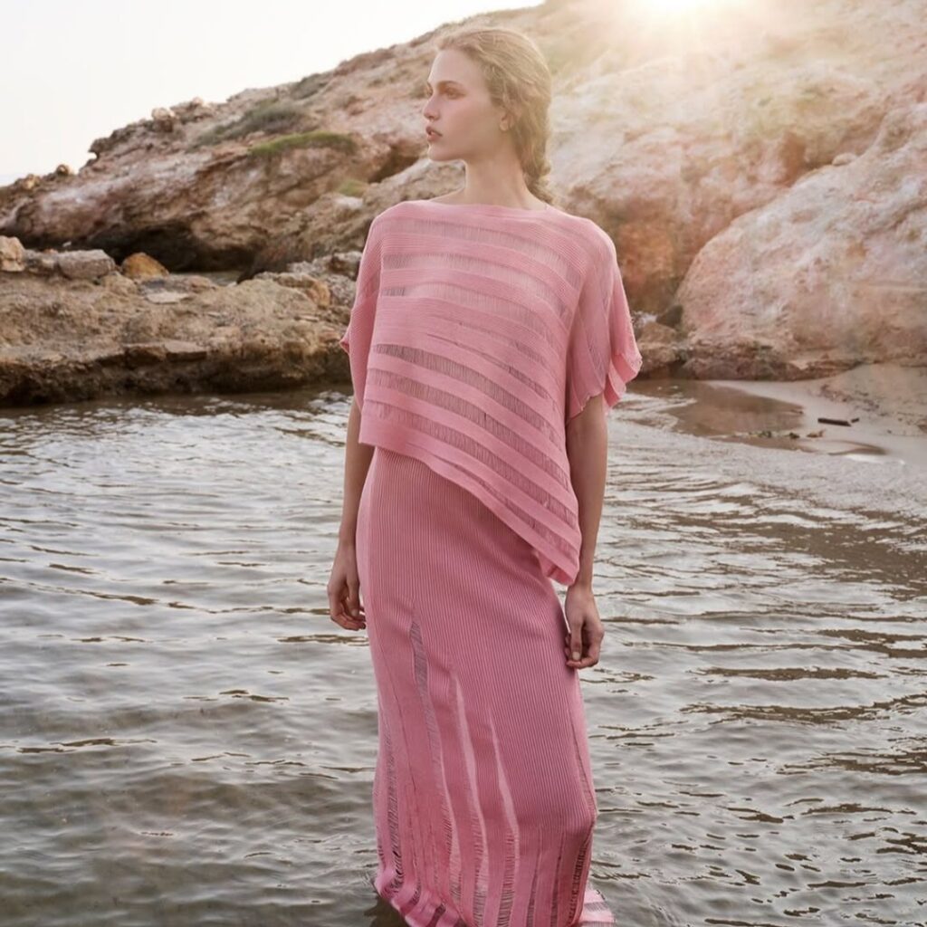 Νinemia: Το καλοκαίρι δεν τελειώνει ποτέ για την Ioanna Kourbela