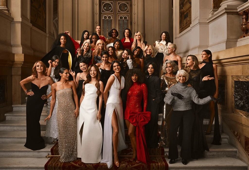 2025-loreal-consumer-products-division-brand-group-of-women-posing copy