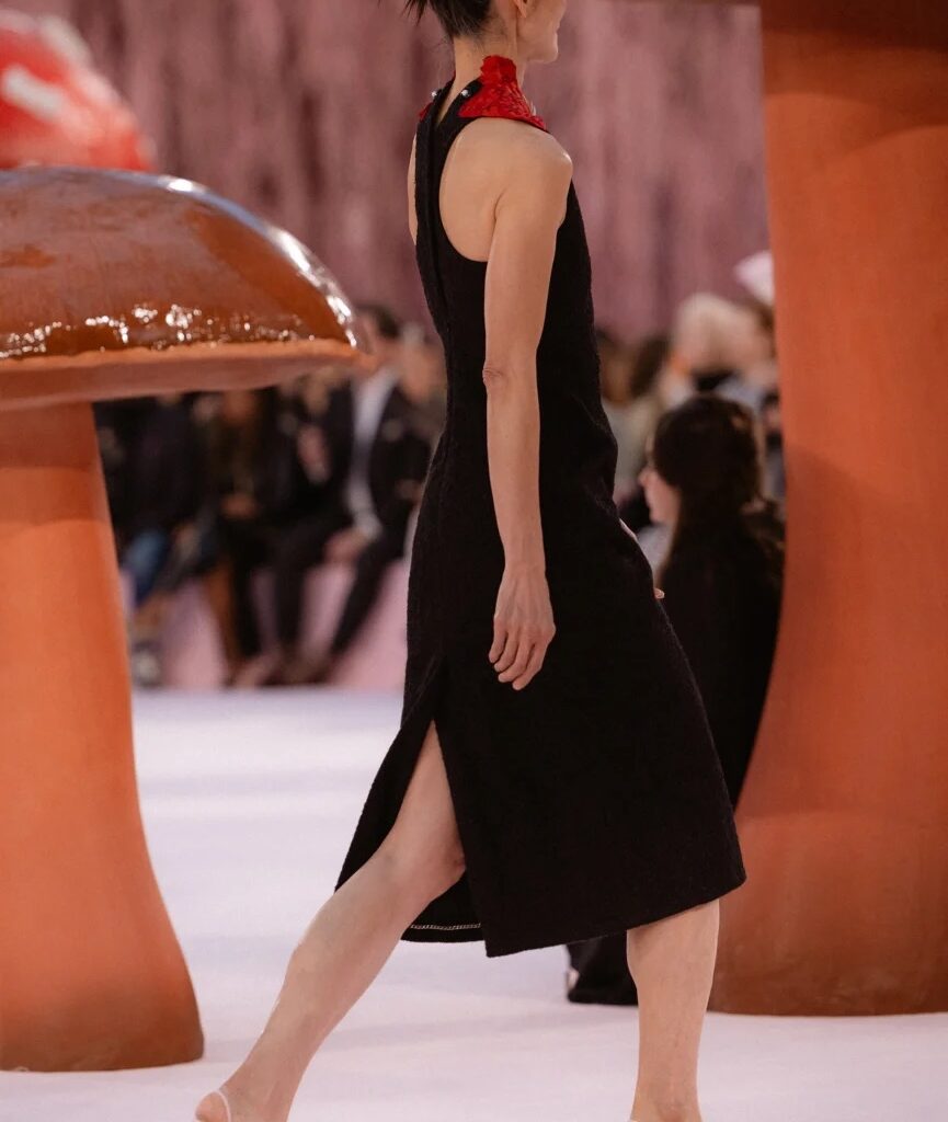 Chanel LBD 5