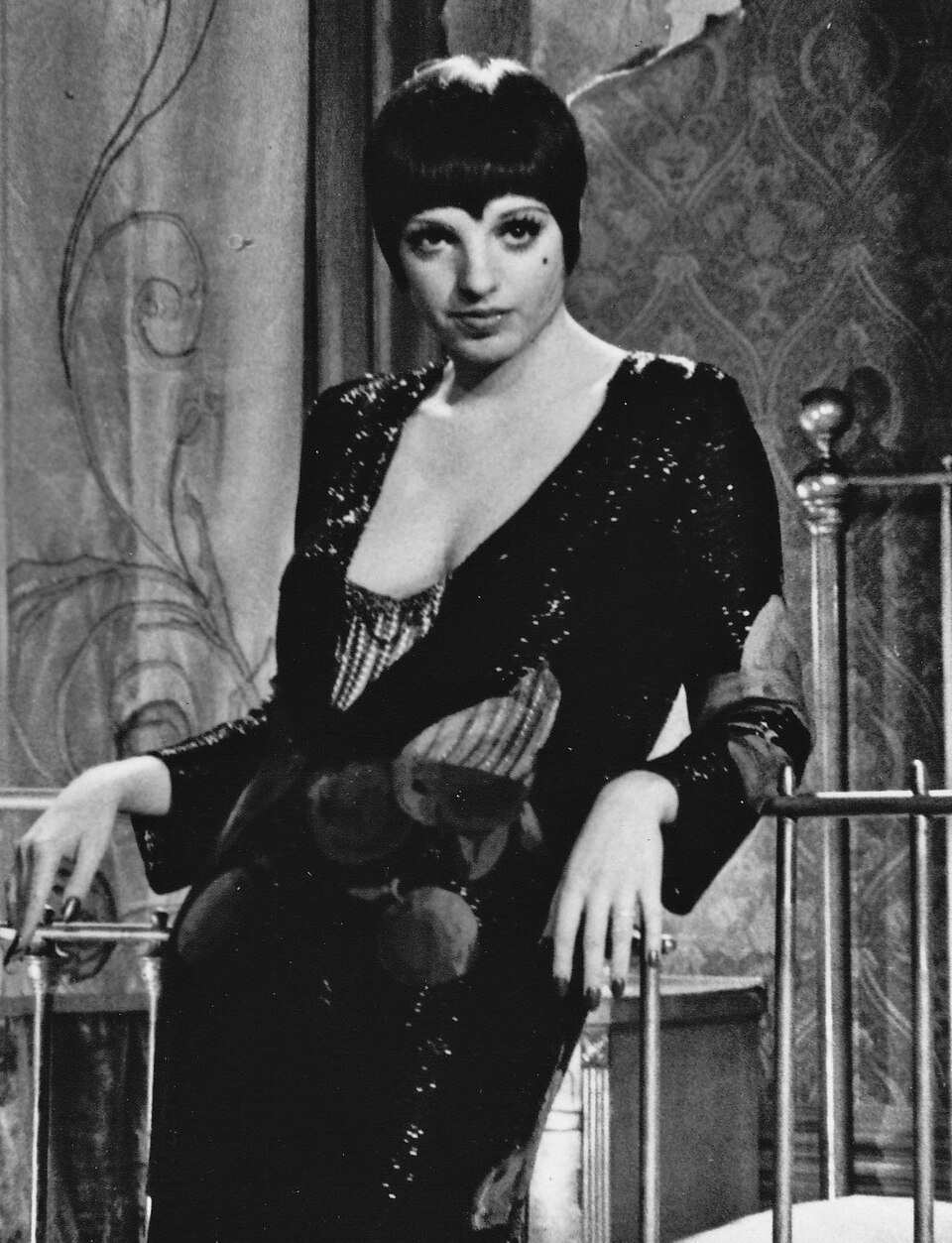 Liza_Minnelli_Cabaret_1972_crop