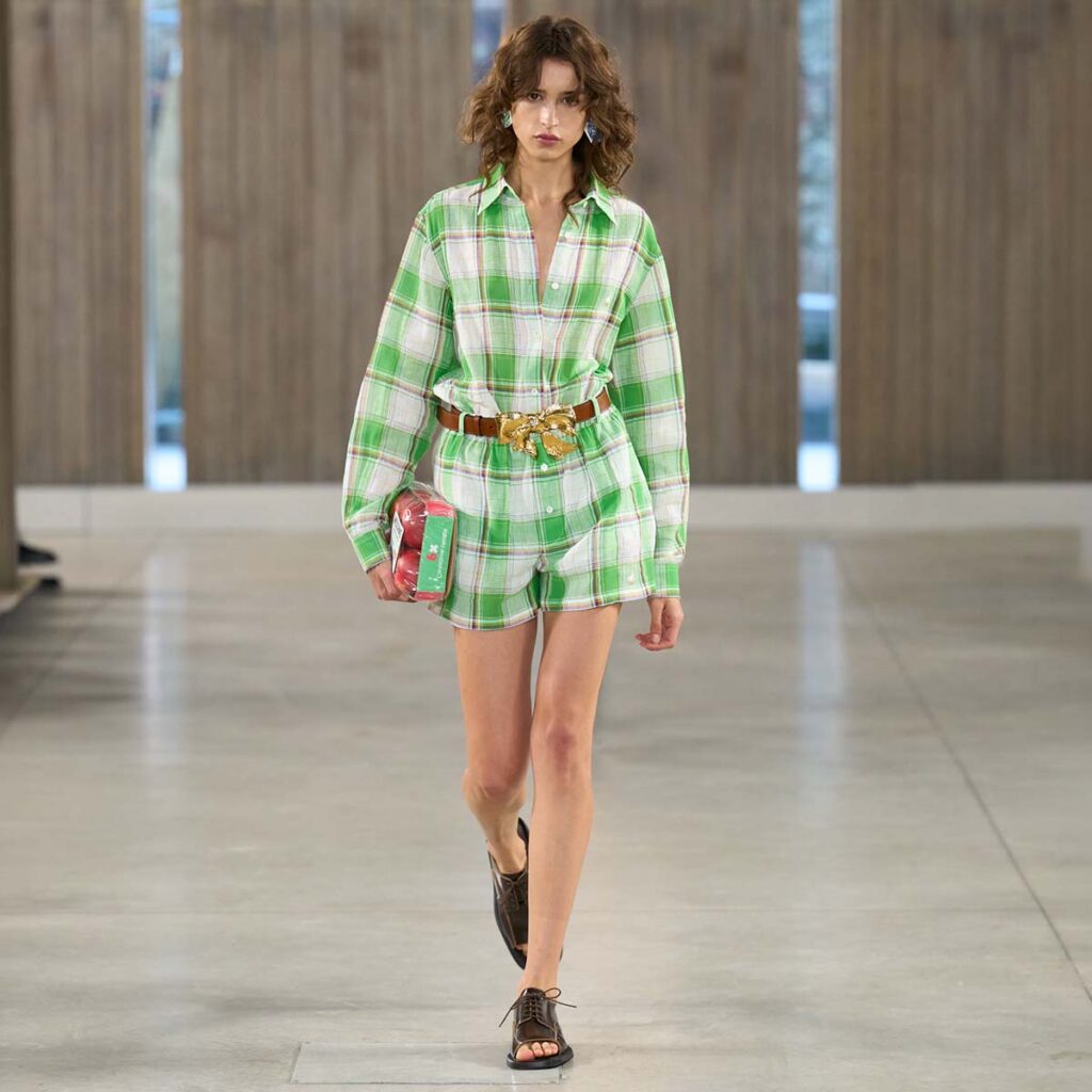 Moschino_S26_Look_26
