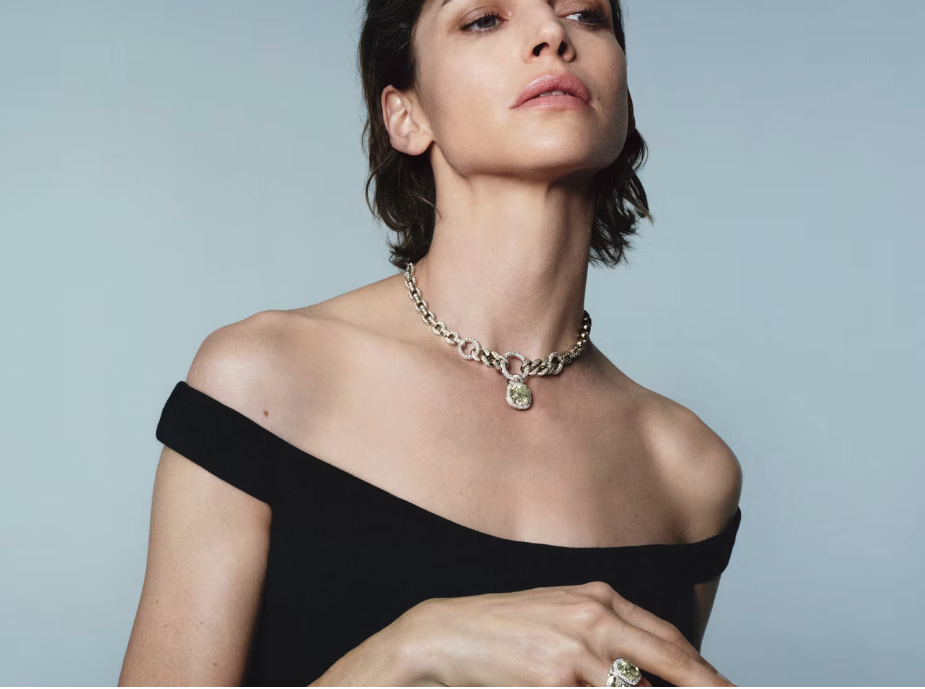 Pomellato model
