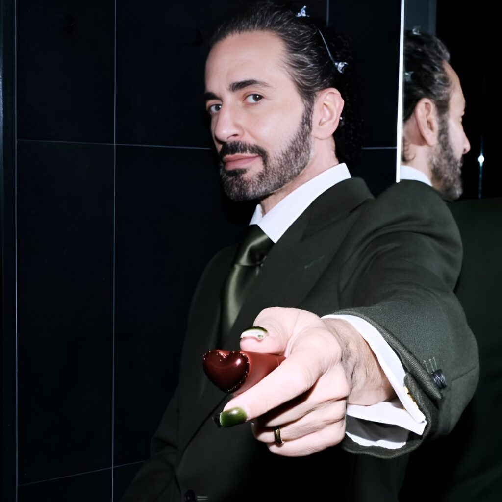 Marc Jacobs στο σφυρί: Τι πήγε στραβά με τον iconic οίκο των 00s;