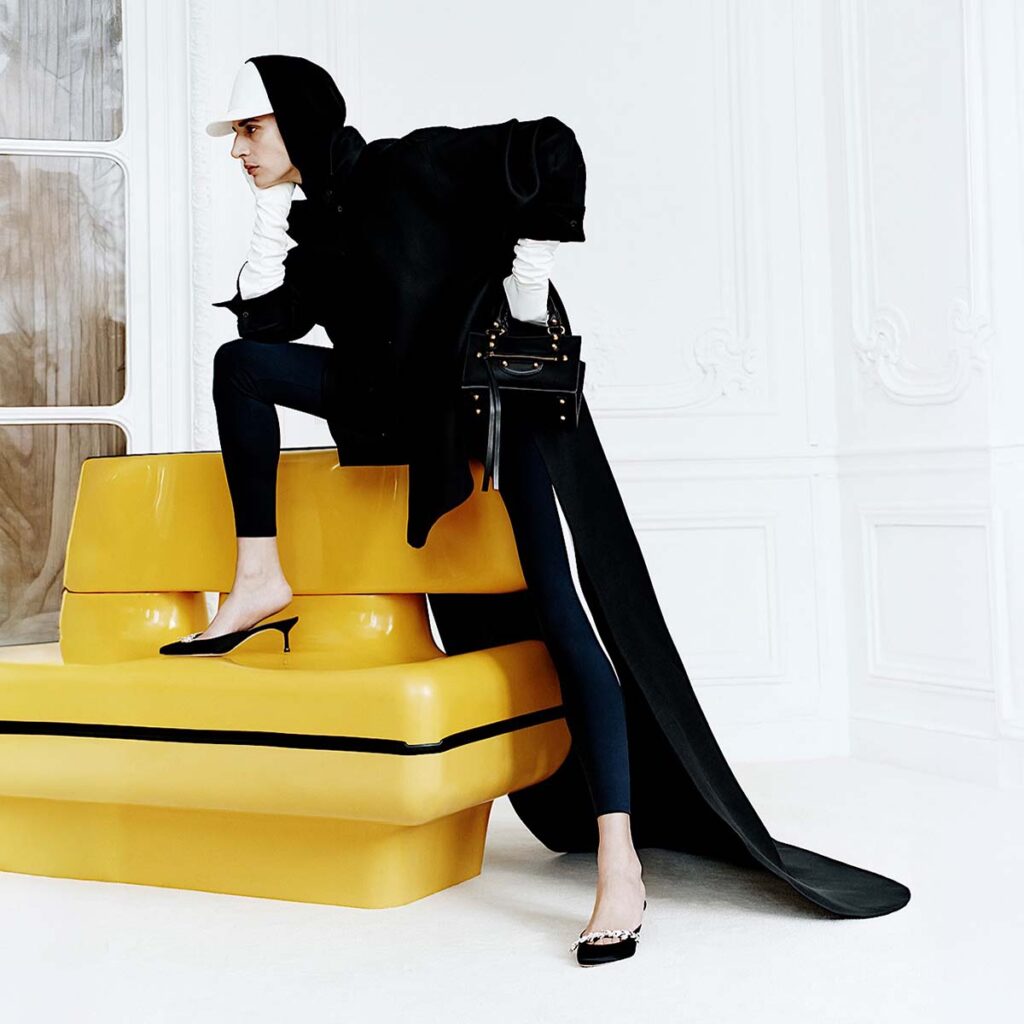 Balenciaga x Manolo Blahnik: Η συνεργασία-φαντασίωση των απανταχού shoe lovers είναι πλέον διαθέσιμη