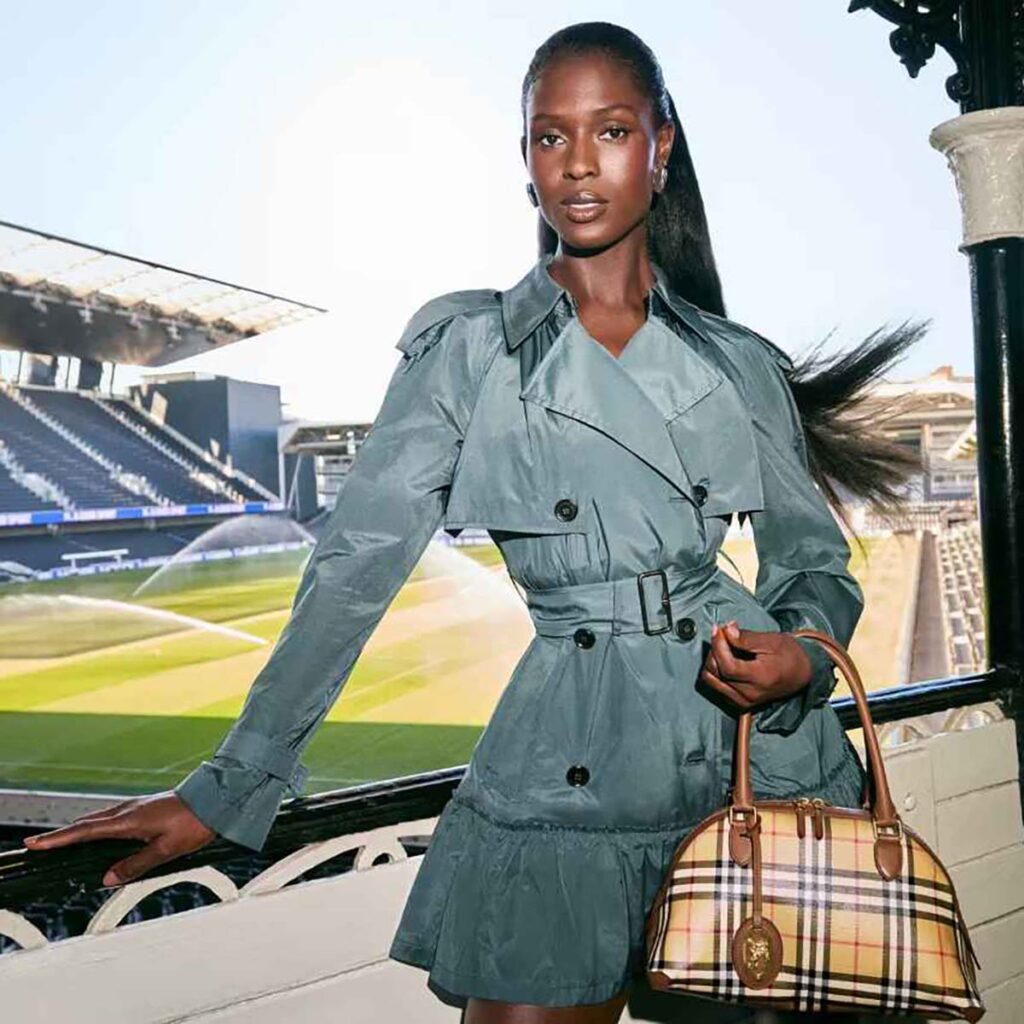 burberry-fall-2026-campaign-football (3)