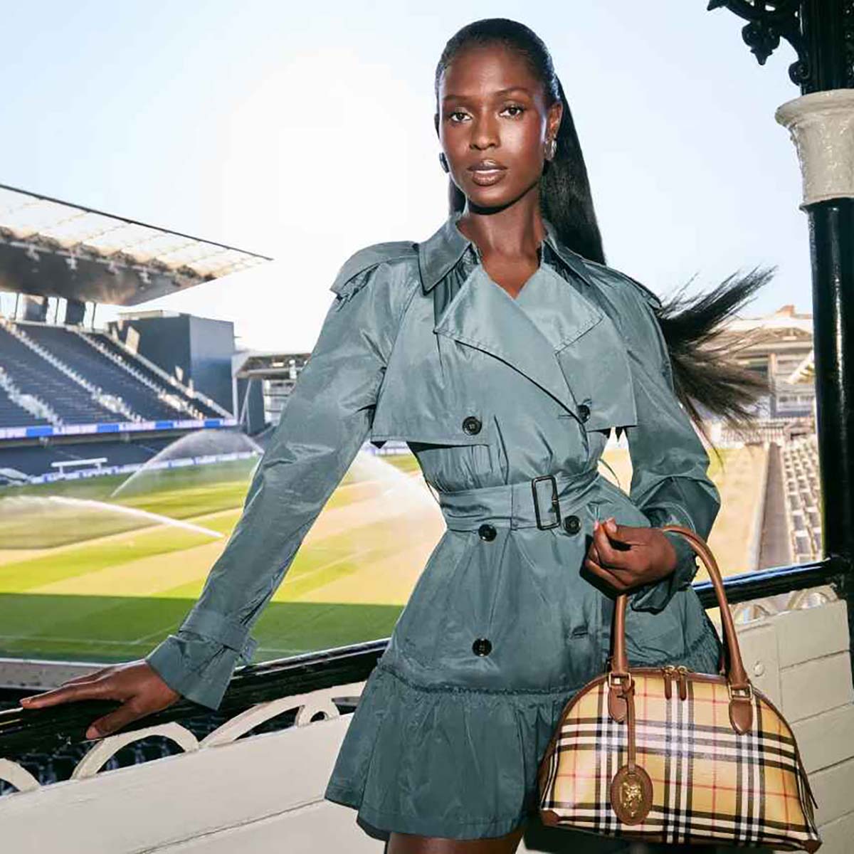 burberry-fall-2026-campaign-football (3)