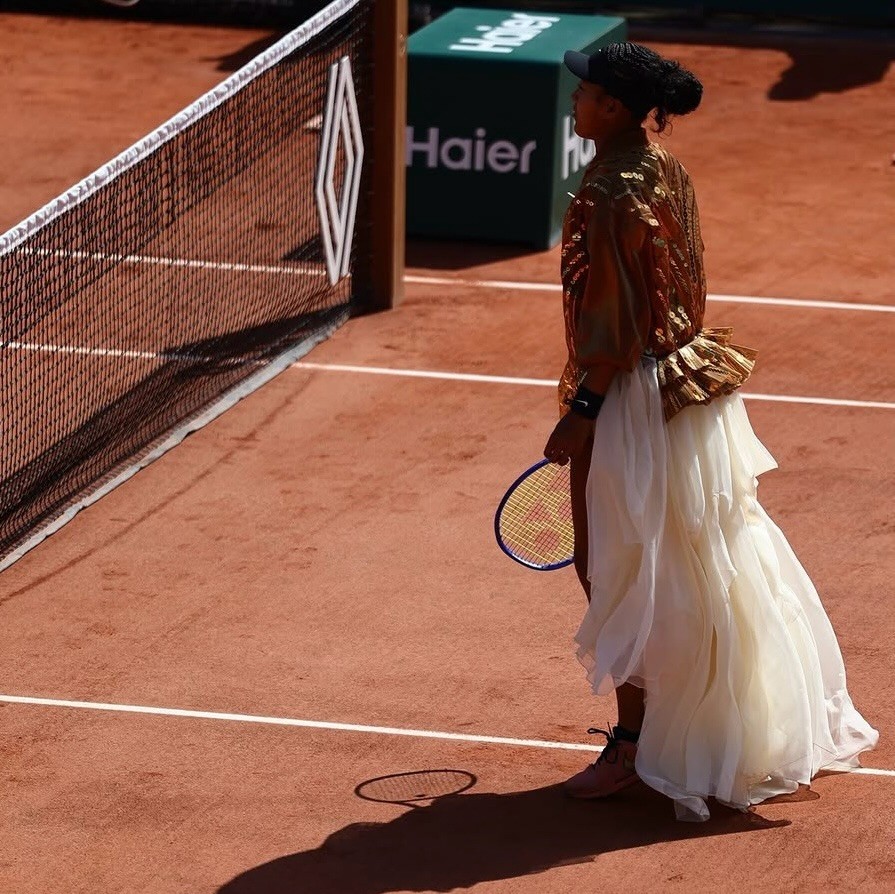 Naomi Osaka: Τούλι, πούλιες και smash στο Roland Garros