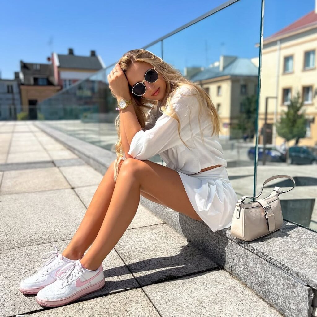 total white (2)
