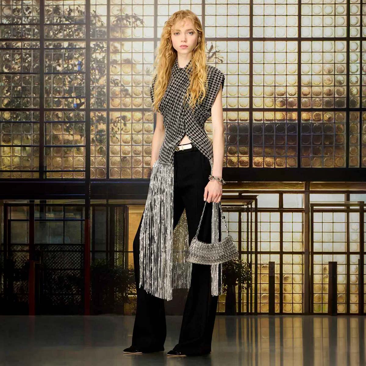 00002-rabanne-resort-2027-credit-brand