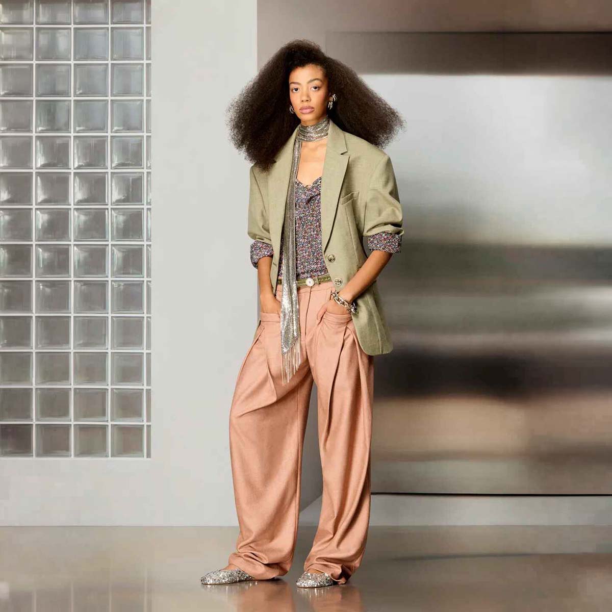 00007-rabanne-resort-2027-credit-brand