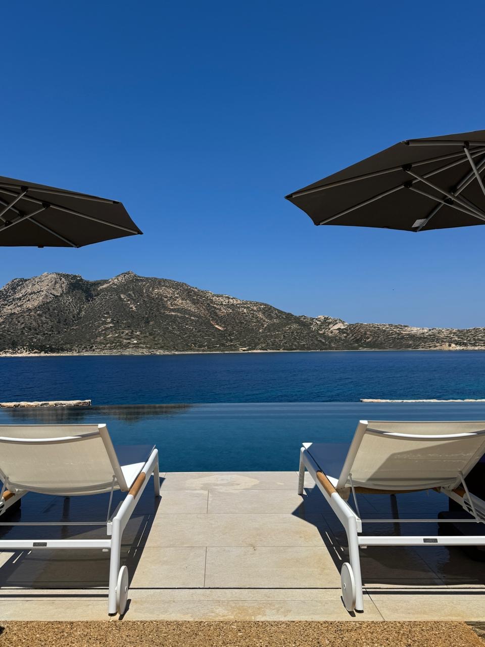 AMO_EXTERIOR POOL 1