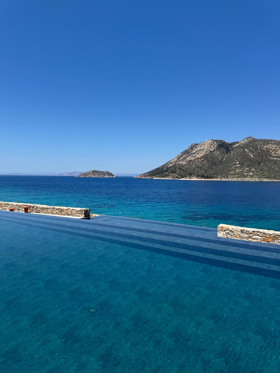 AMO_EXTERIOR POOL