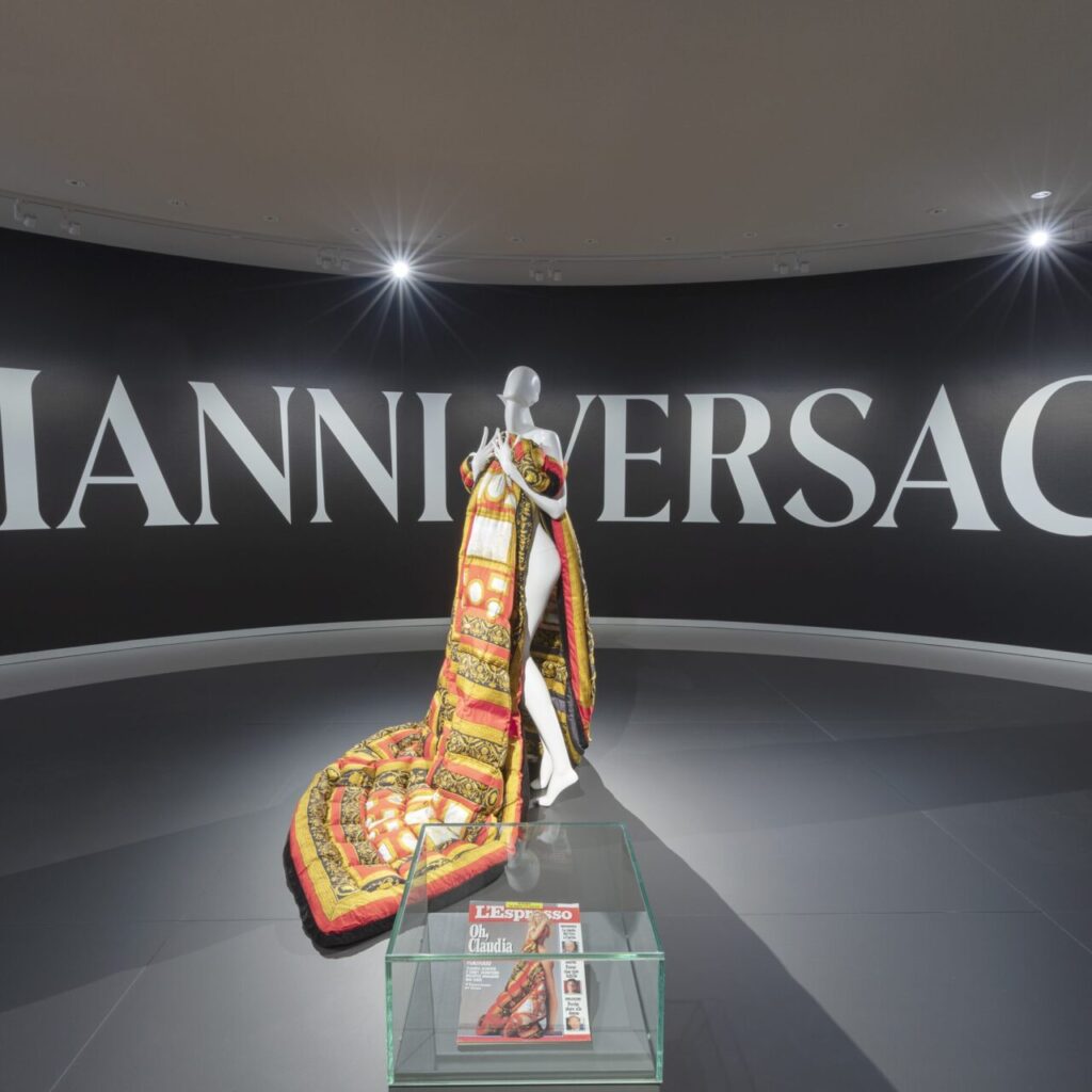 Gianni-Versace_expositie-4-scaled