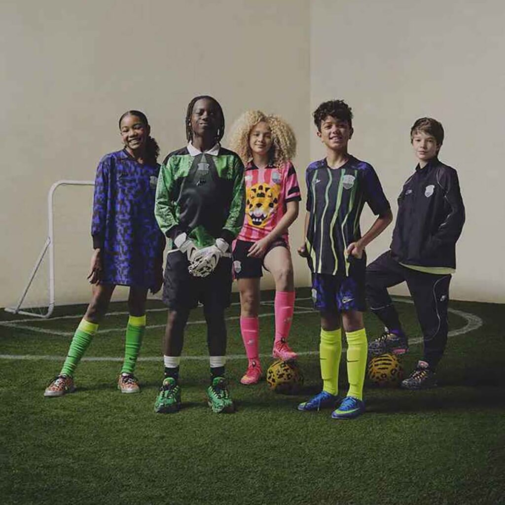 Nike-Football-x-LEGO-05